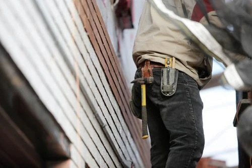 construction-worker-569149_640